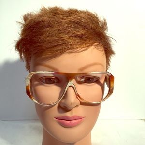 VINTAGE METRO MIRAGE HORN/BAKELITE SUNGLASSES